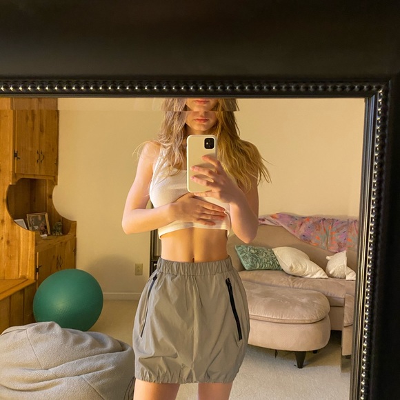 reflective skirt  with adjustable bottom - Picture 2 of 4